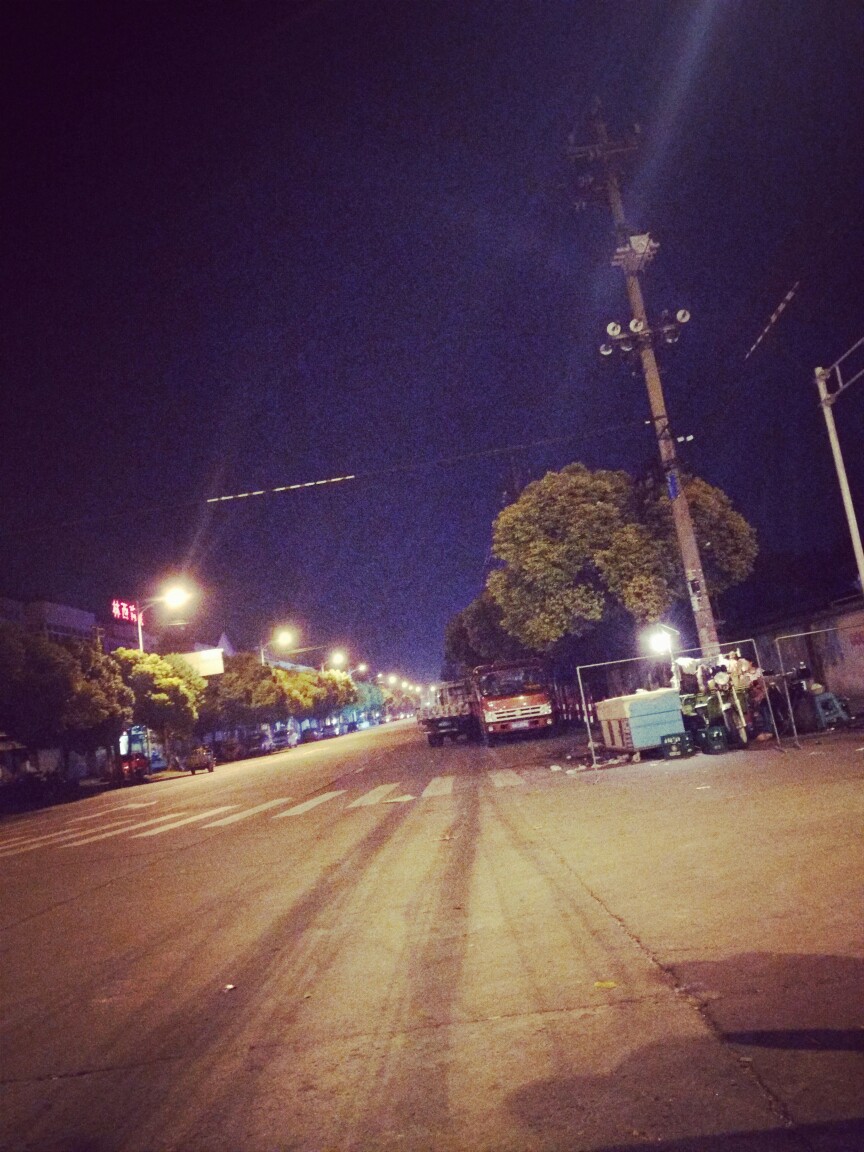 安静的街,寂静的夜