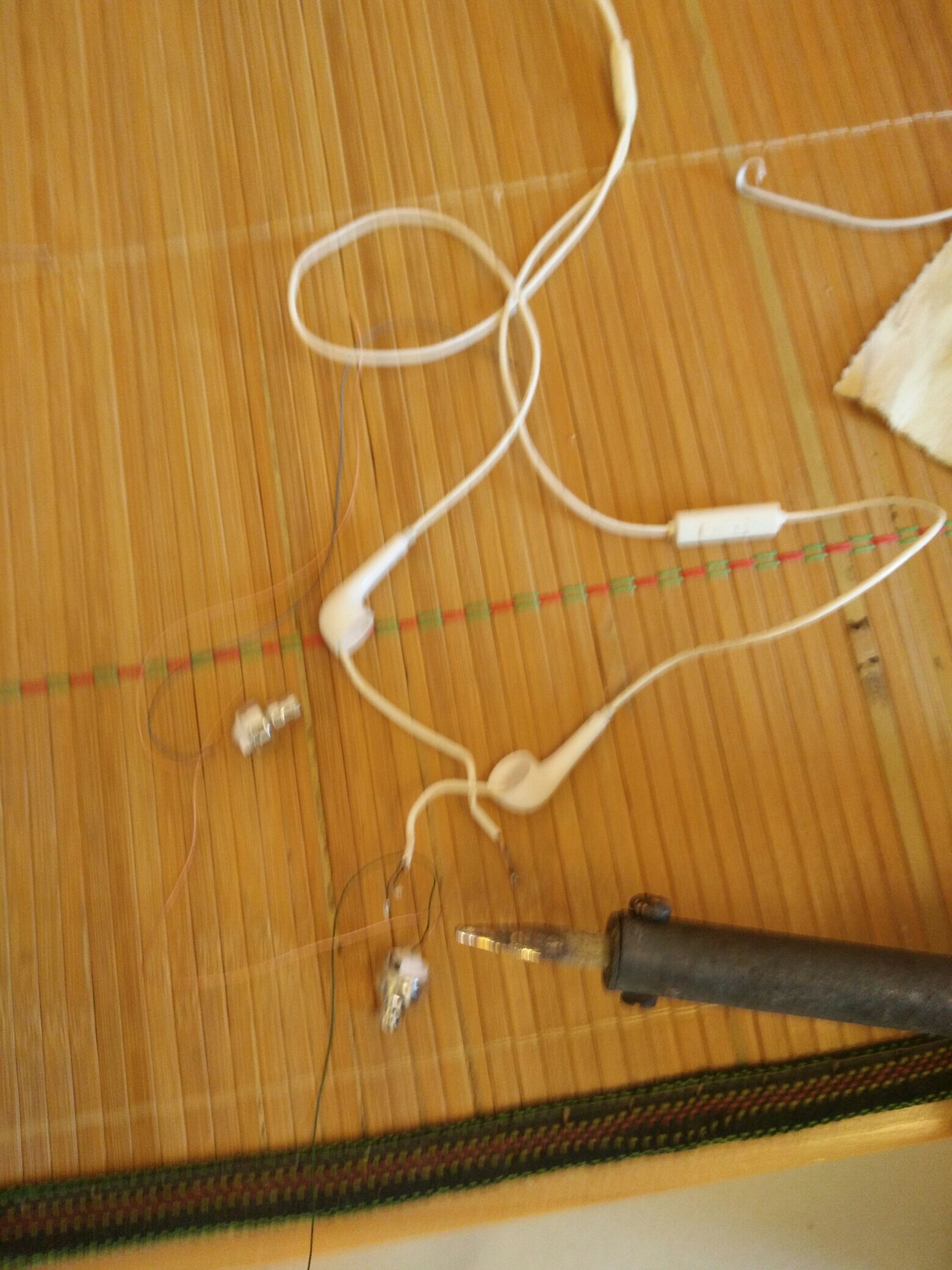 EP16永乐头戴式有线耳机便携式线控带麦运动游戏电脑手机电竞耳麦-阿里巴巴