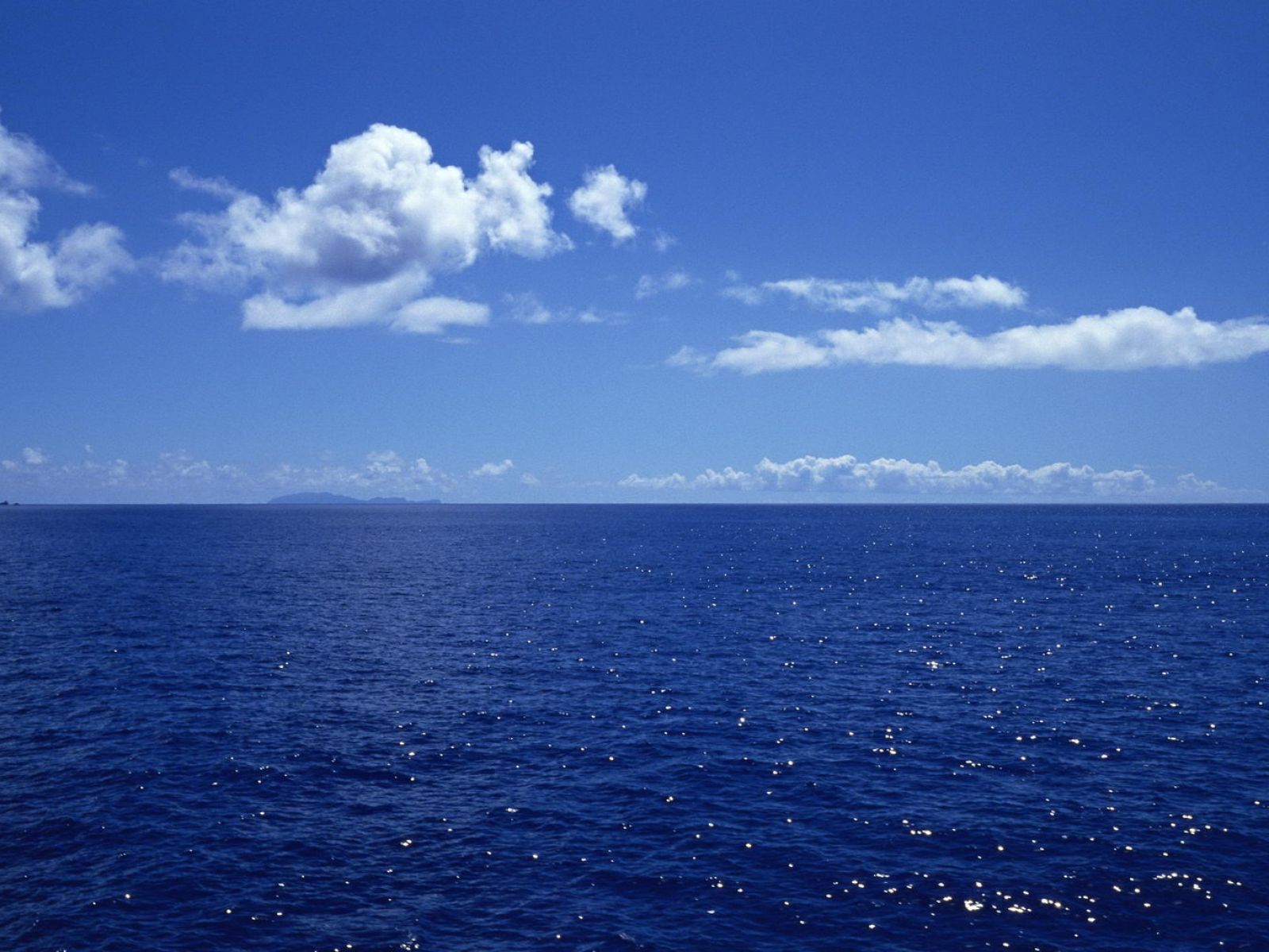 静谧,纯净,深邃的海之蓝!