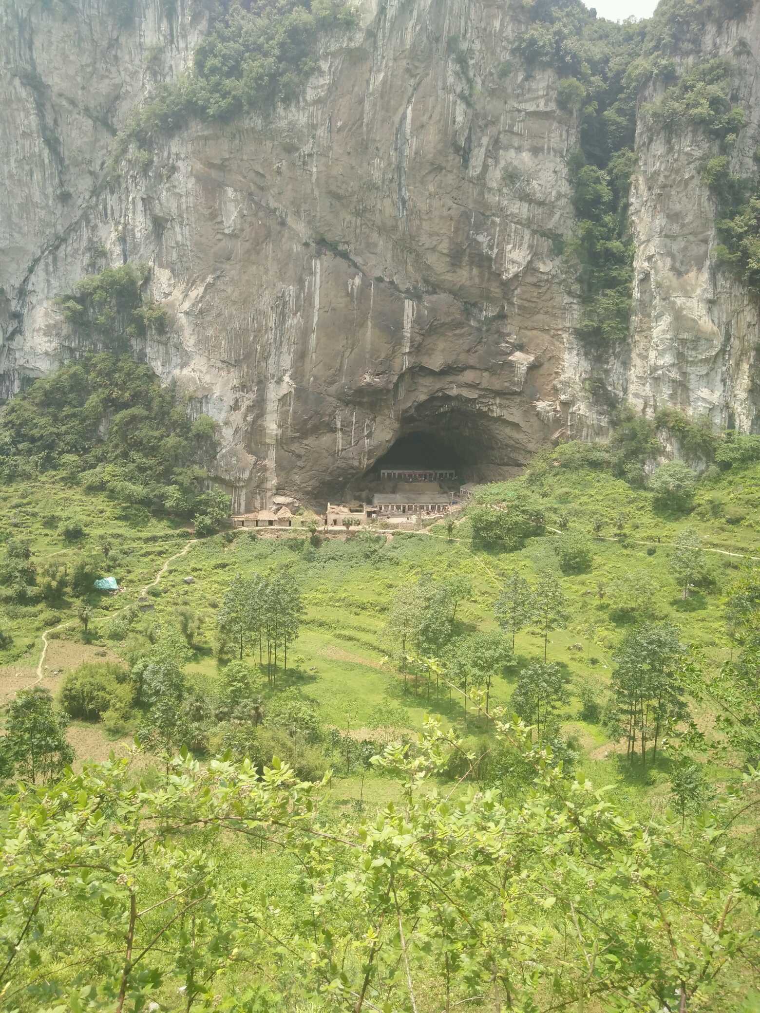 世界最美天坑藏于陕西，上下三层有瀑布地下河，游客称像来到仙境_中国
