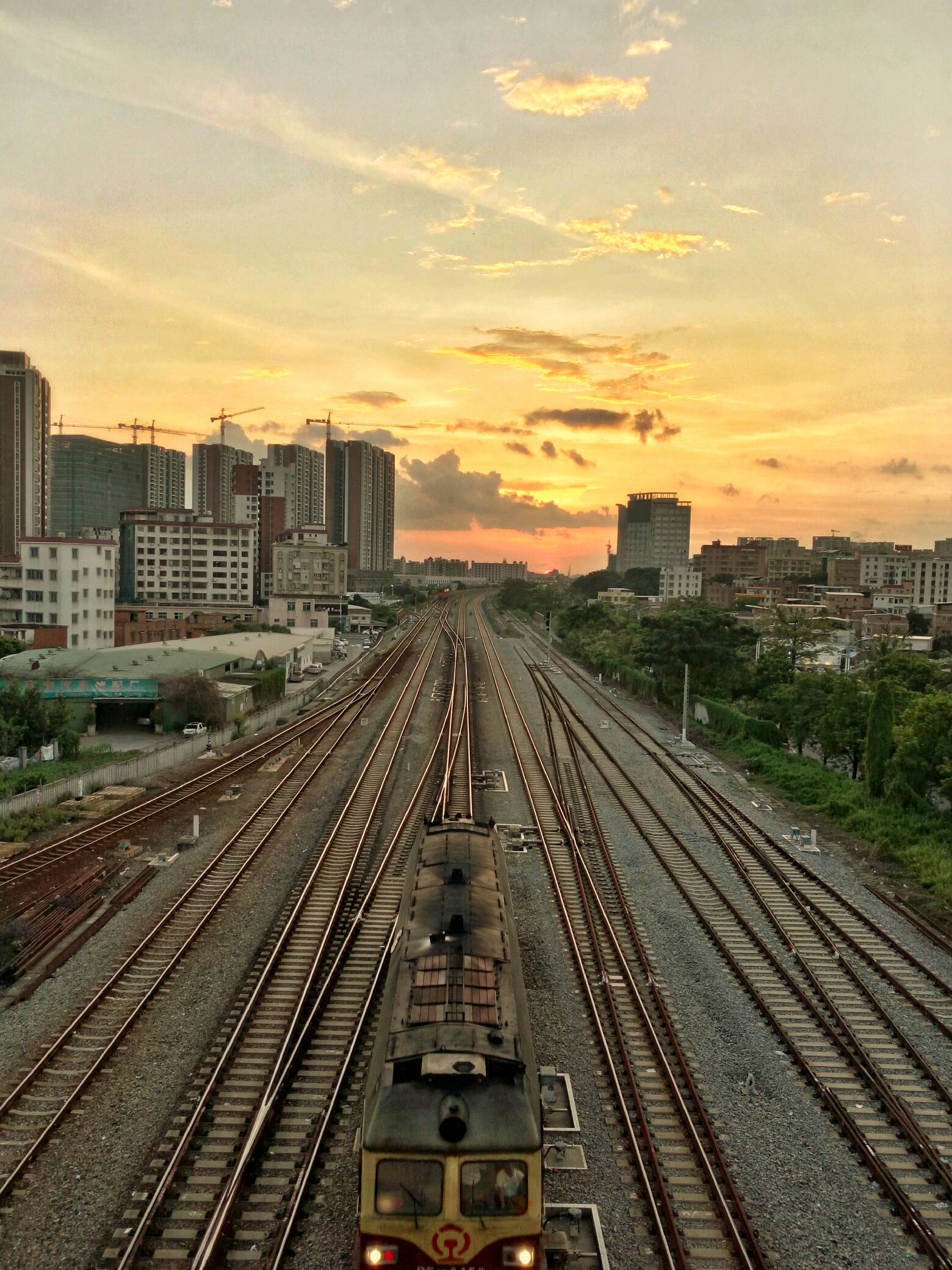 【摄影达人·x5pro】夕阳下的铁路