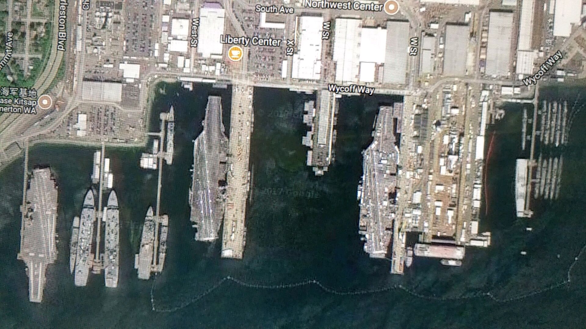 用vivo手机拍下谷歌卫星地图上的军事基地