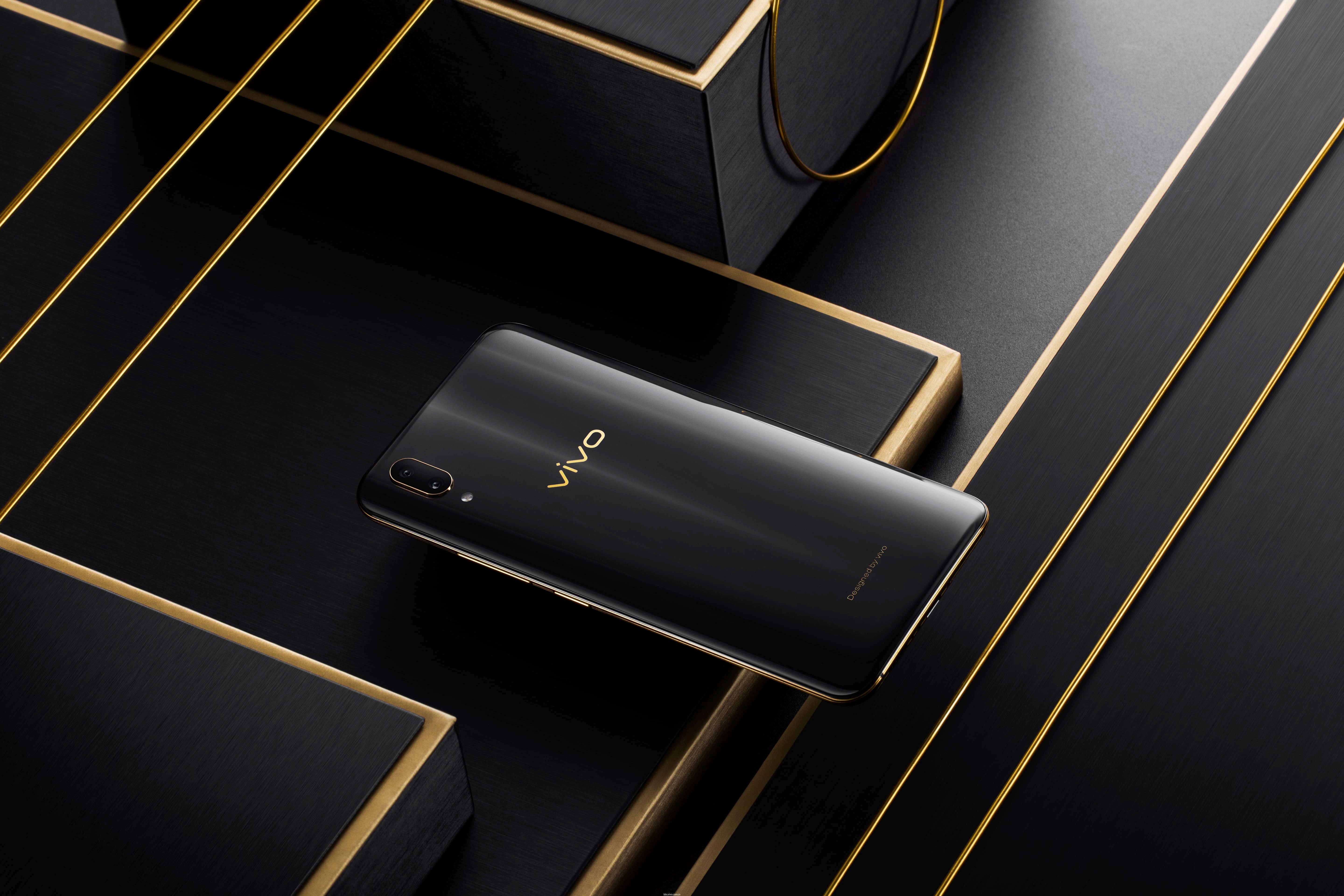 vivo x21黑金版预约倒计时一天:这时尚范令你无可抗拒