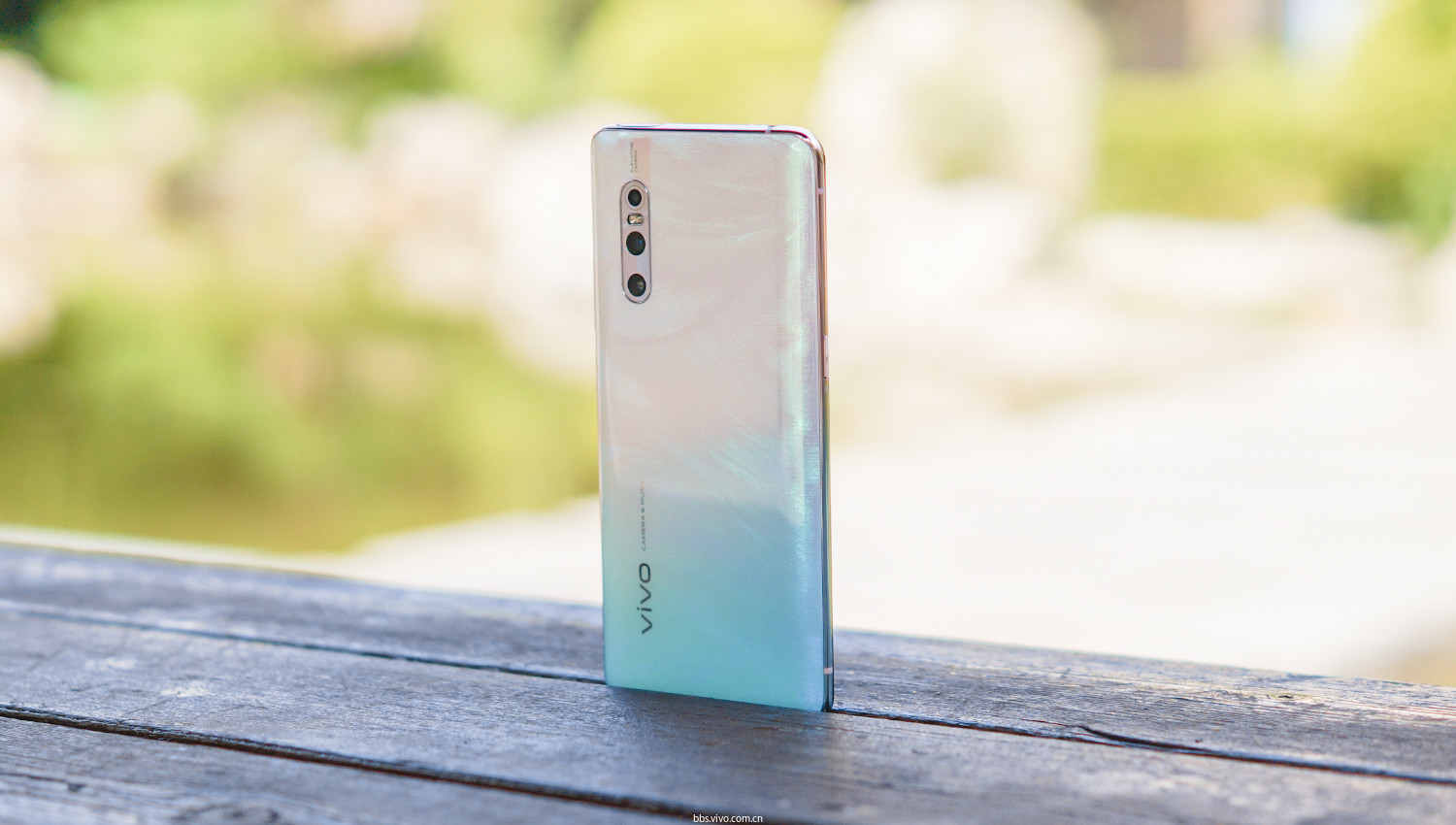 【x27晒单】荷香隔岸闻:vivo x27印象夏日版开箱初体验