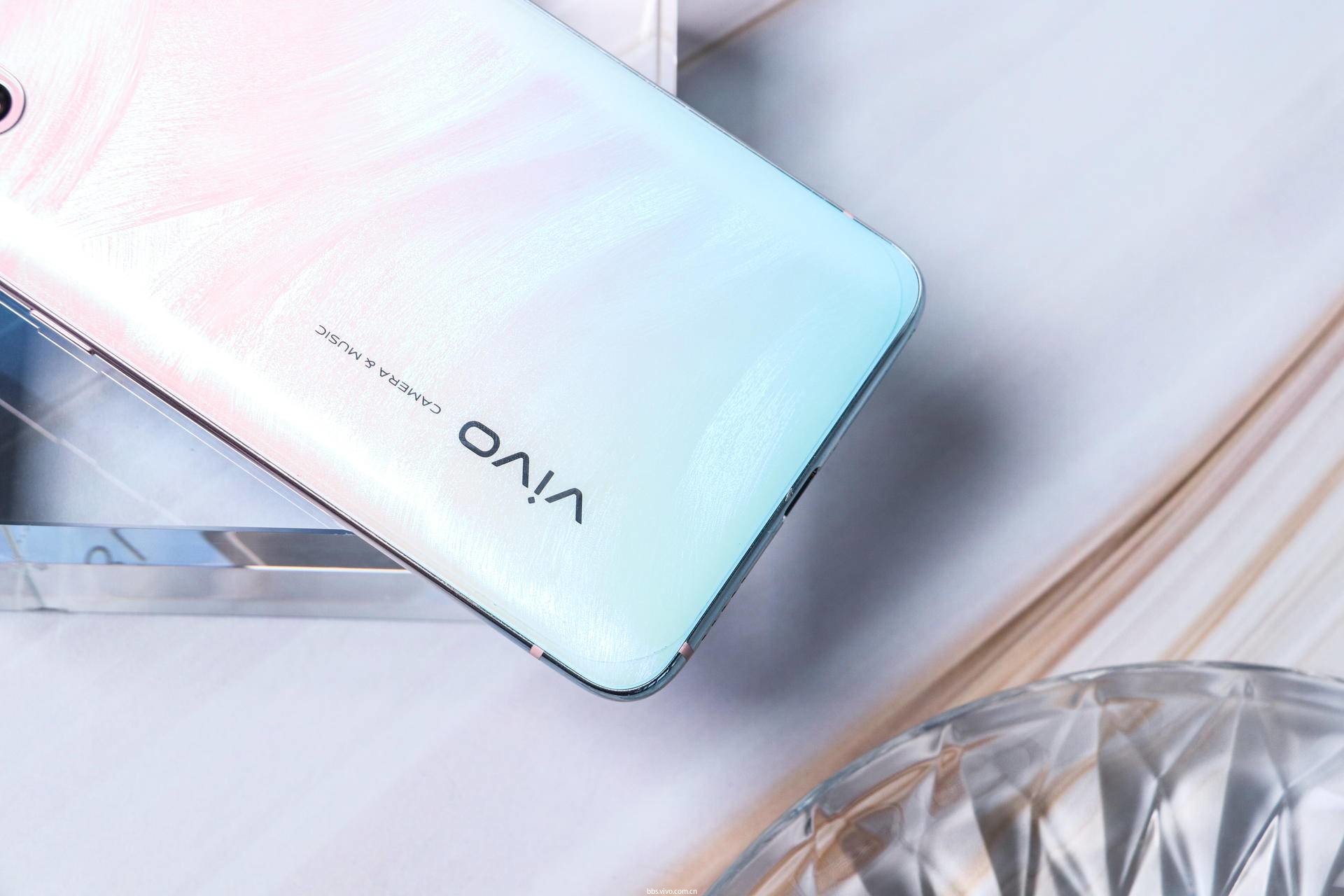 vivo x27印象夏日体验:颜值手机的代表
