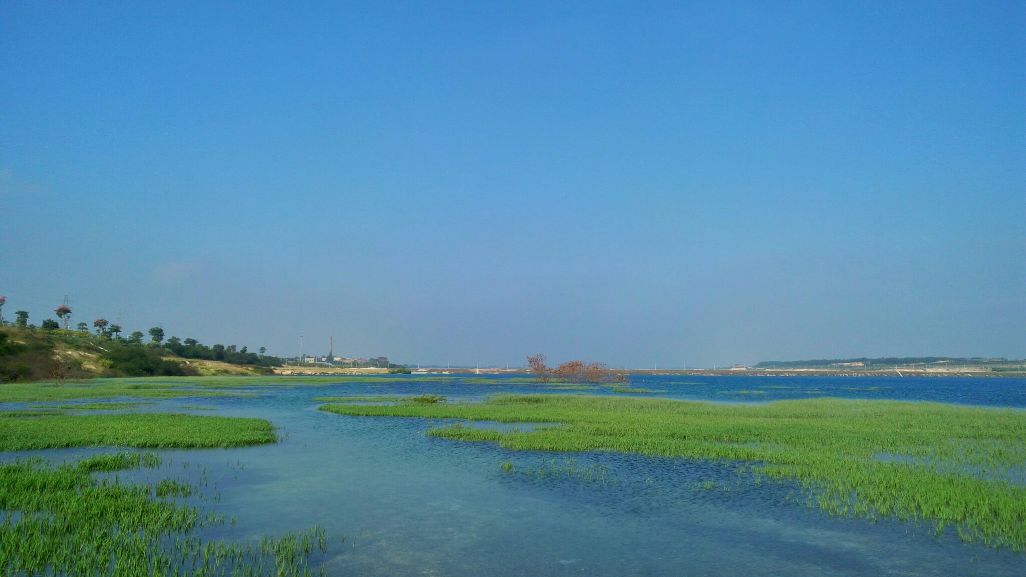 風和日麗,碧水藍天,真是好風景.