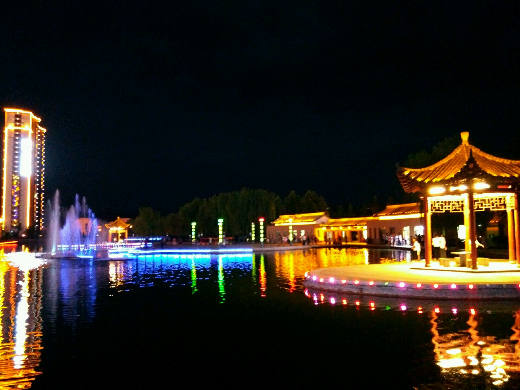 刘家峡夜景图片