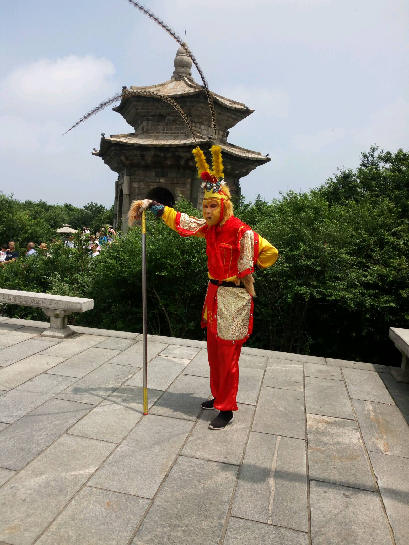 孫悟空是在花果山拍的!下面這幾張是在海邊那裡!