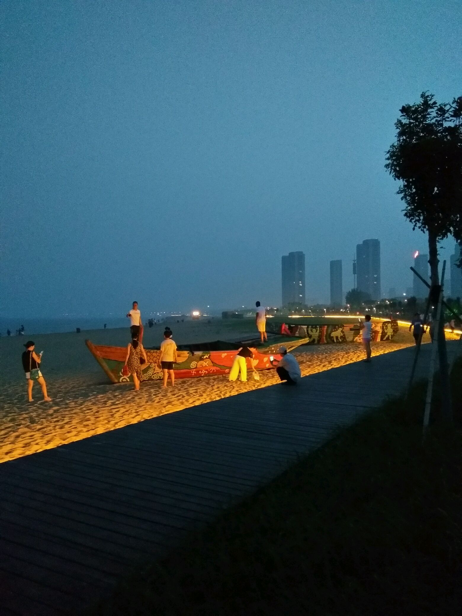 秦皇岛海边夜景图片
