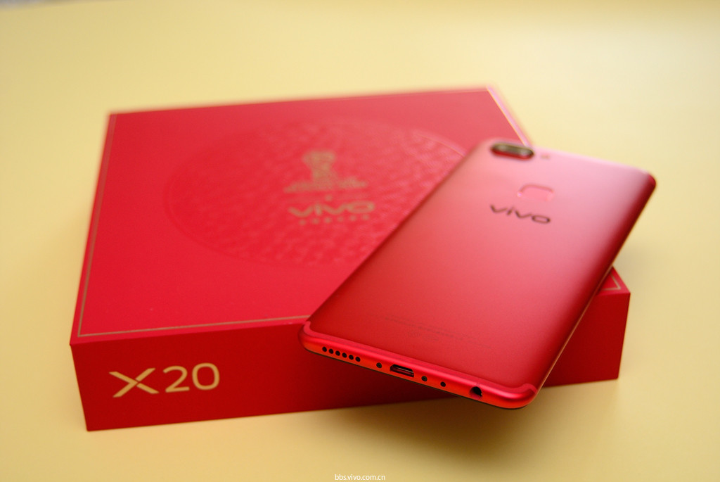 新年禮,耀出色---vivo x20星耀紅圖說