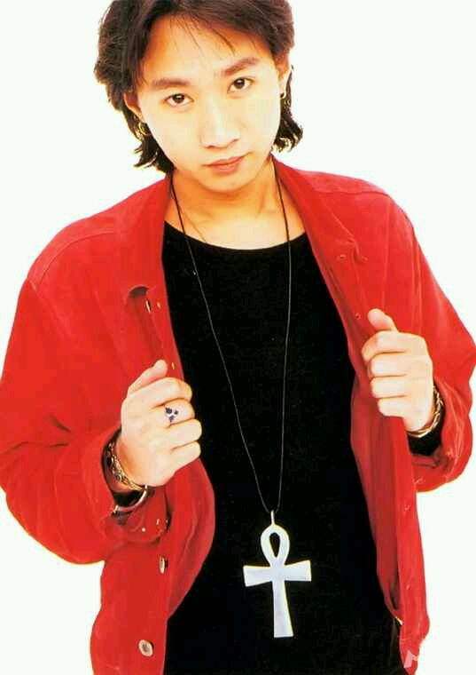 如果李小龙,黄家驹,张国荣三个人能复活一个,你们会选择哪个?