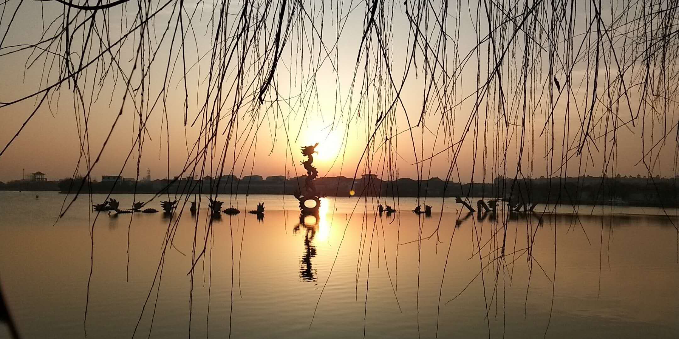 河南省周口市淮阳县龙湖美景