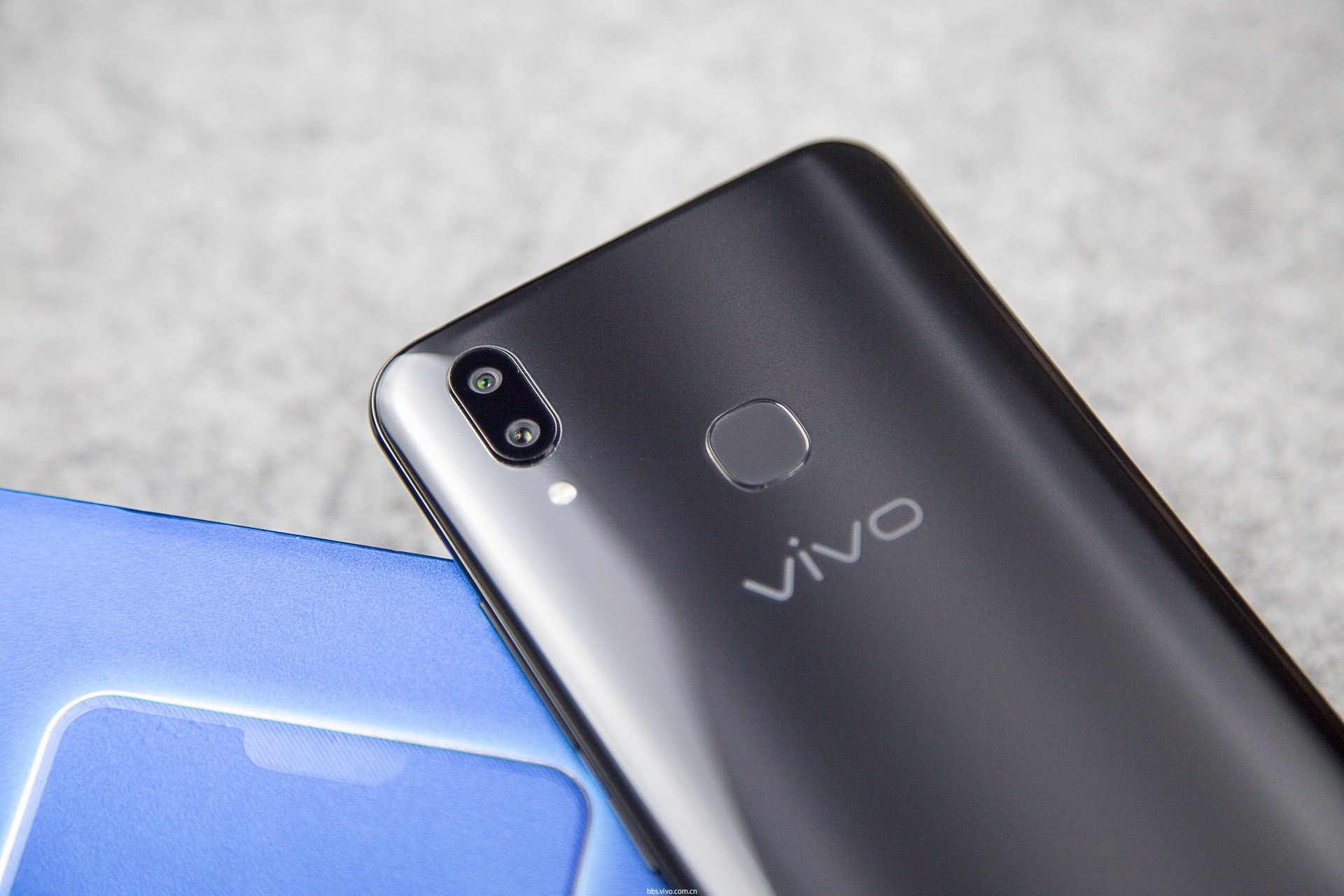 跟着潮流走总没错--vivo x21图赏测评