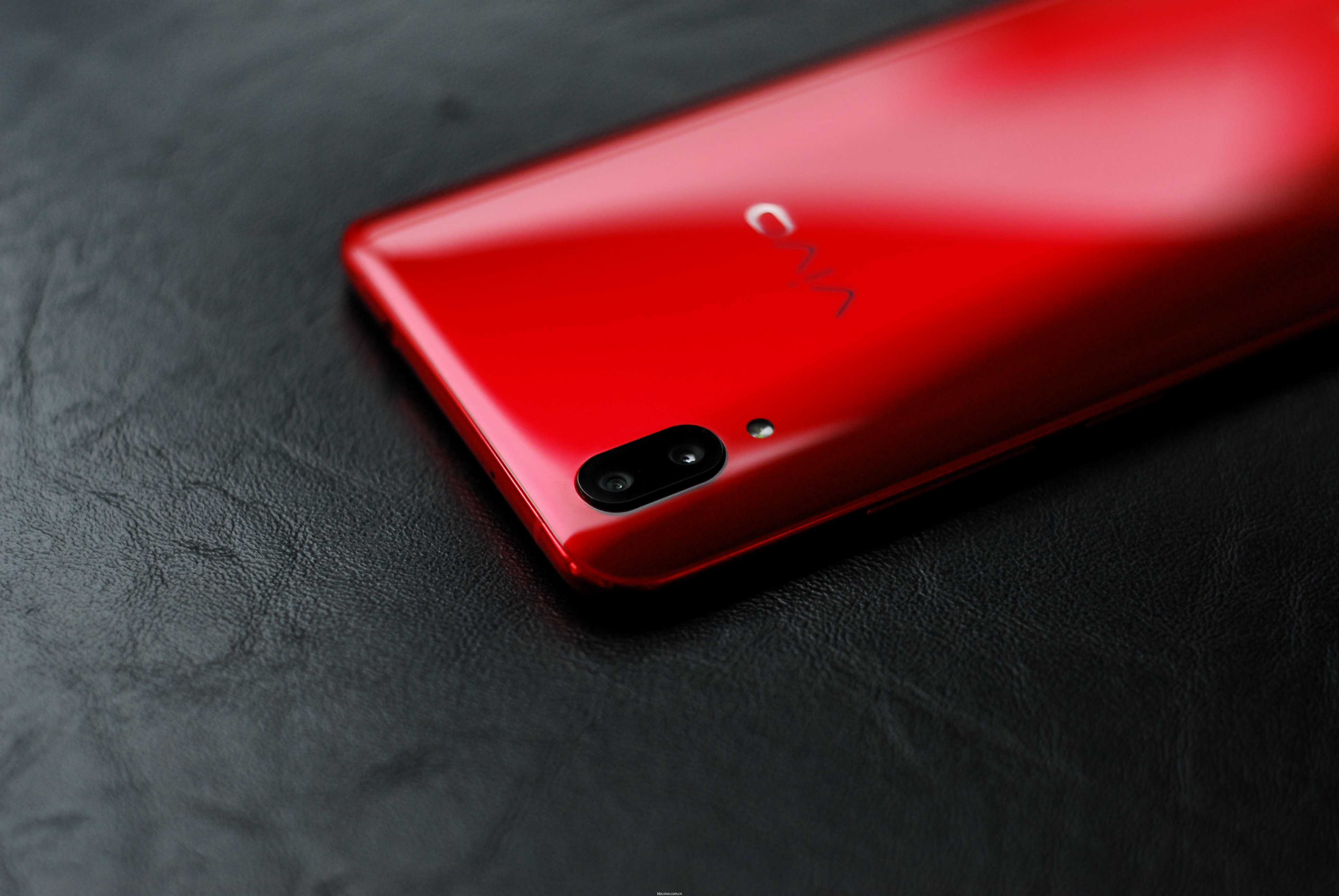 【全面骚气来袭】vivo x21ud指纹版骚红开箱