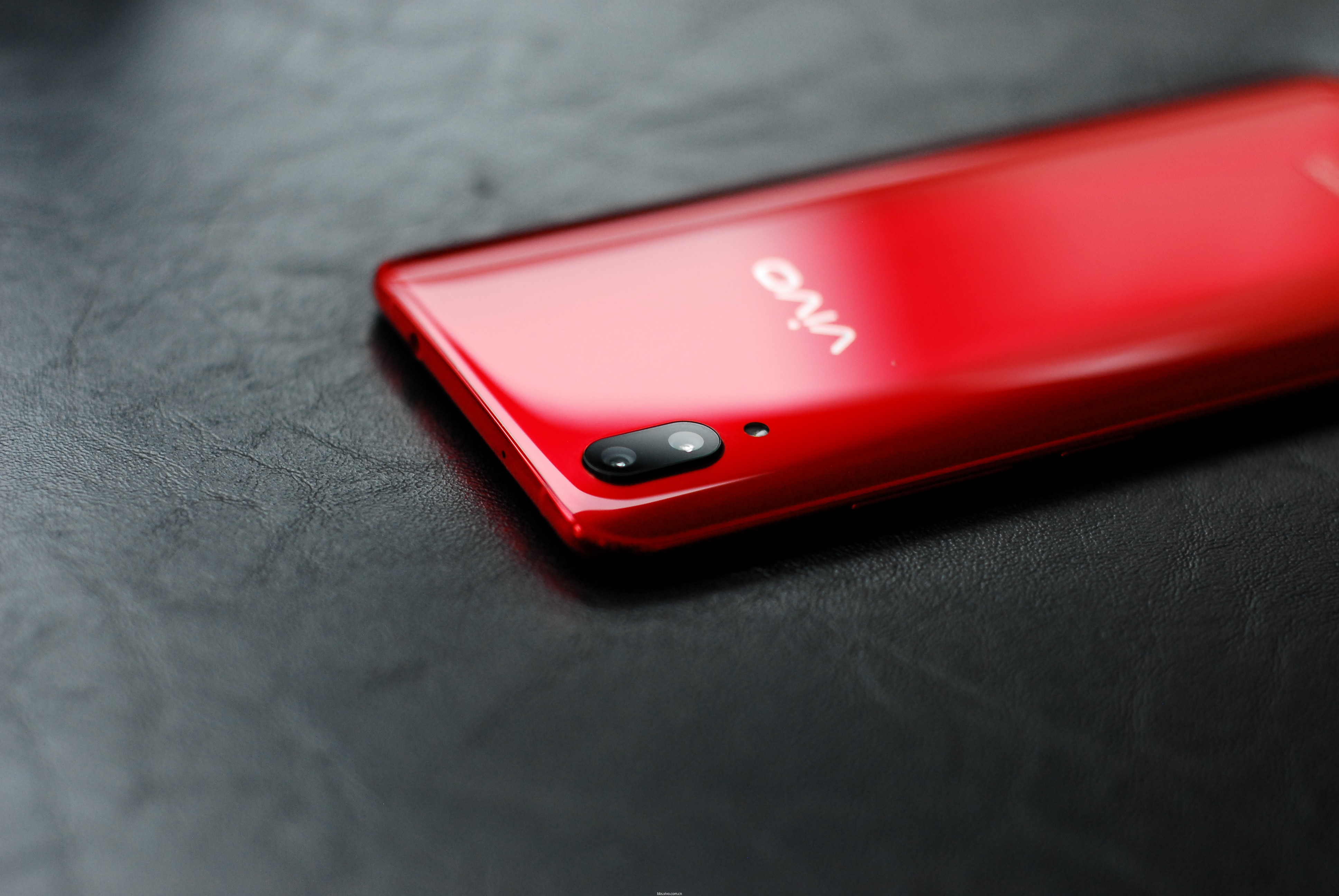 【全面骚气来袭】vivo x21ud指纹版骚红开箱