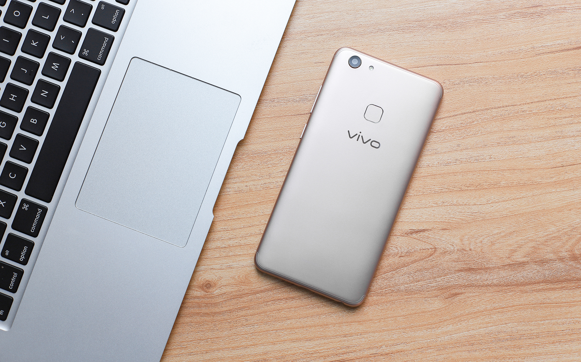 【风叔说】千元也有全面屏,vivo y75s图赏