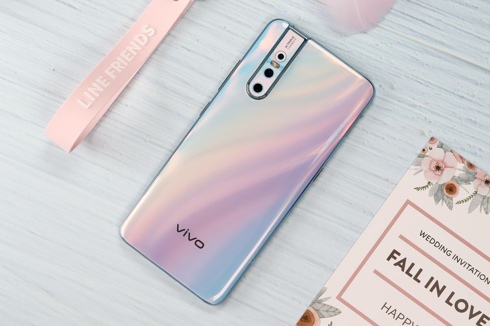 零界全面屏 3200万像素升降自拍 vivo s1 pro仲夏梦图赏