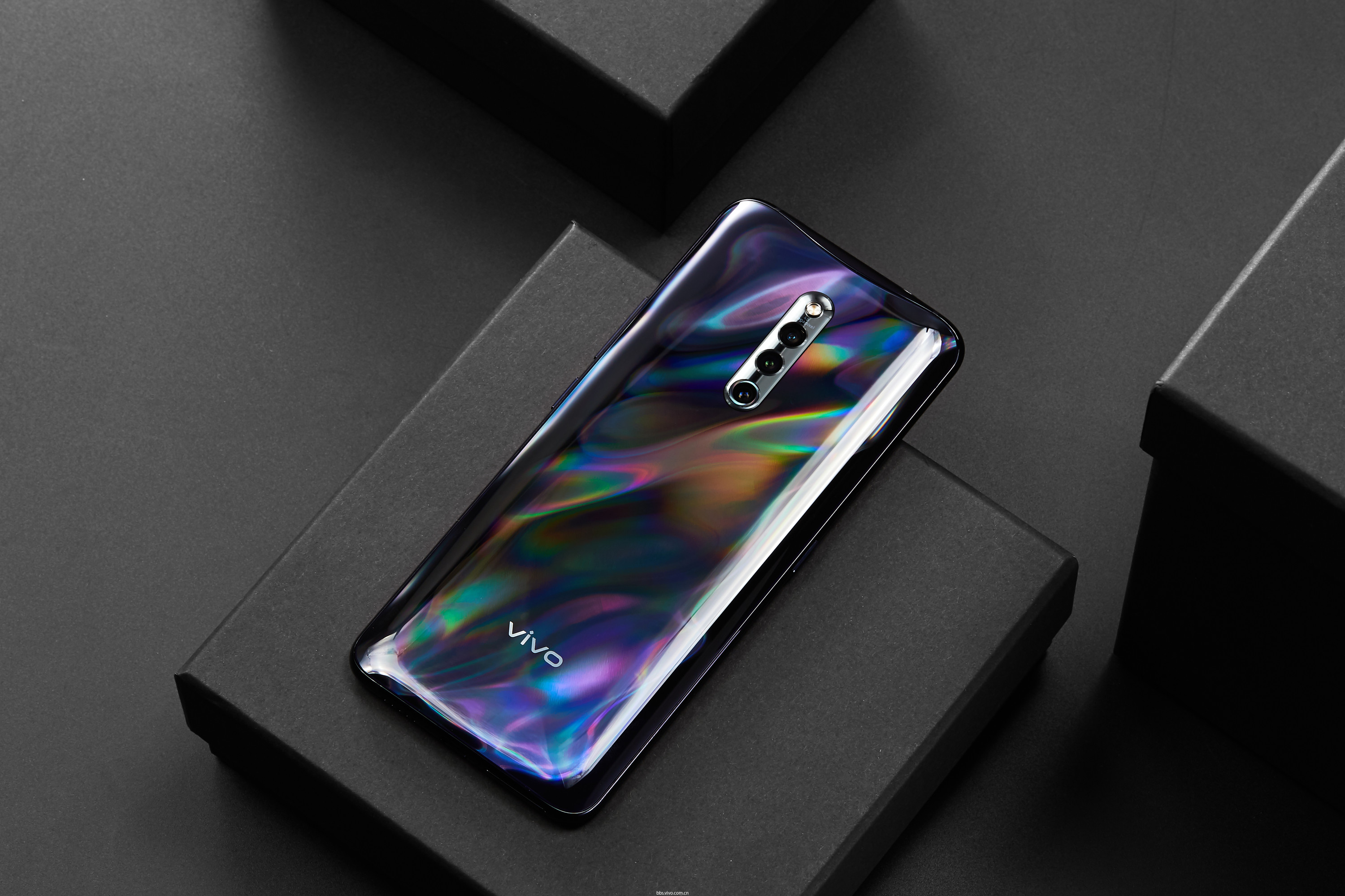 vivo x27 pro珍珠黑图赏:vivo年度诚意之作,颜值与实力兼具