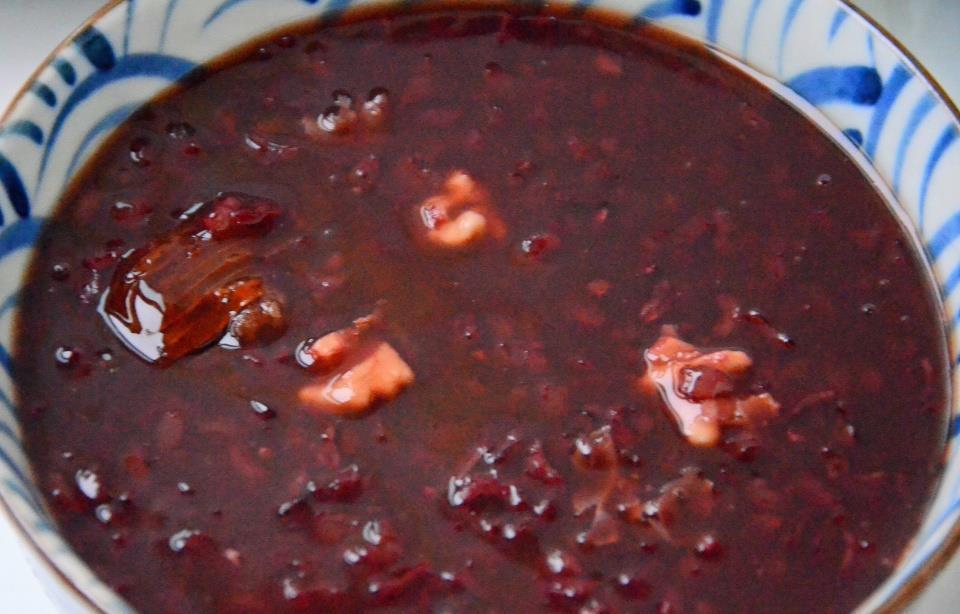 蜜枣核桃紫米粥