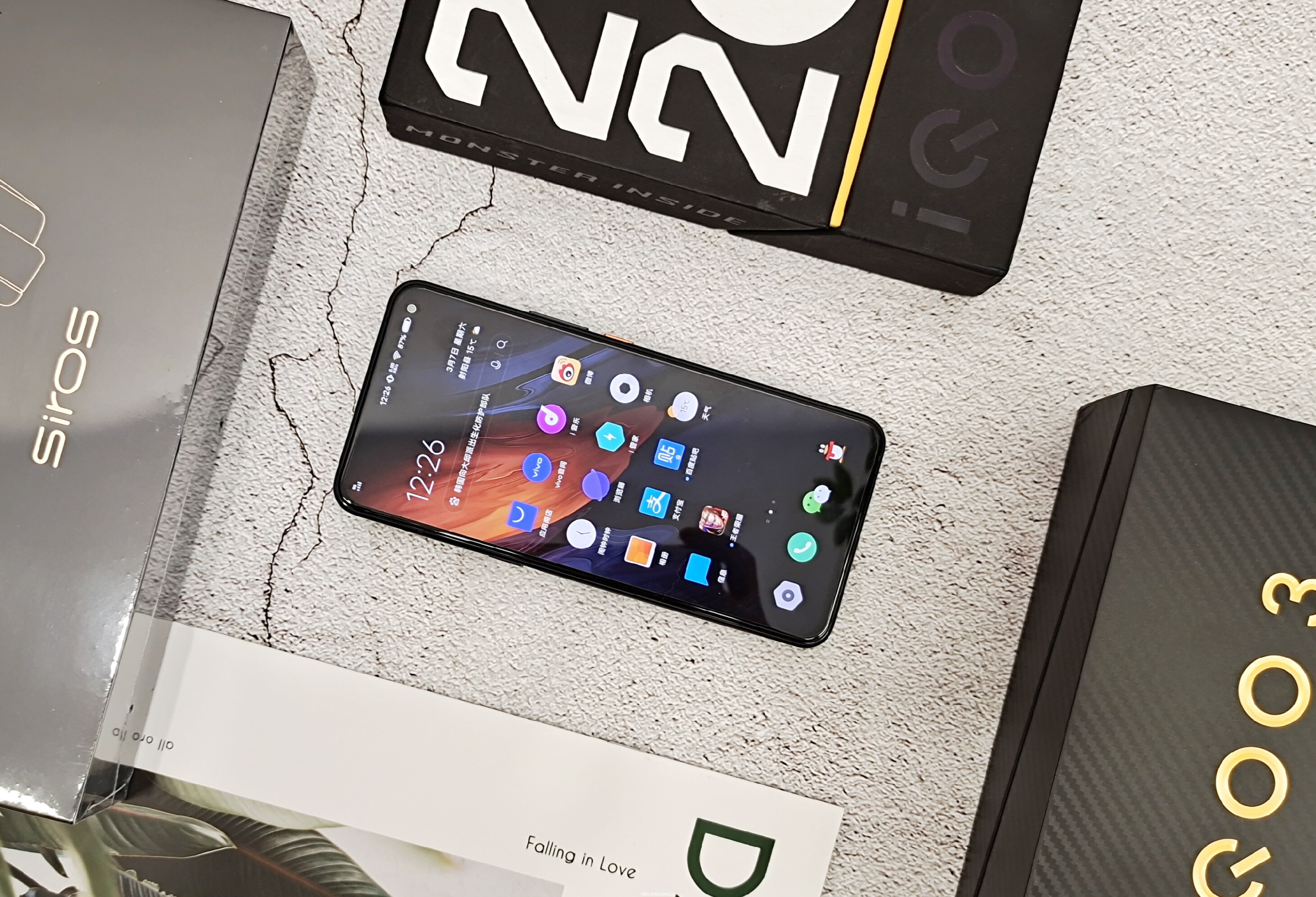 【iqoo 3使用体验】携高通骁龙865震撼来袭,iqoo 3 5g上手评测 - vivo