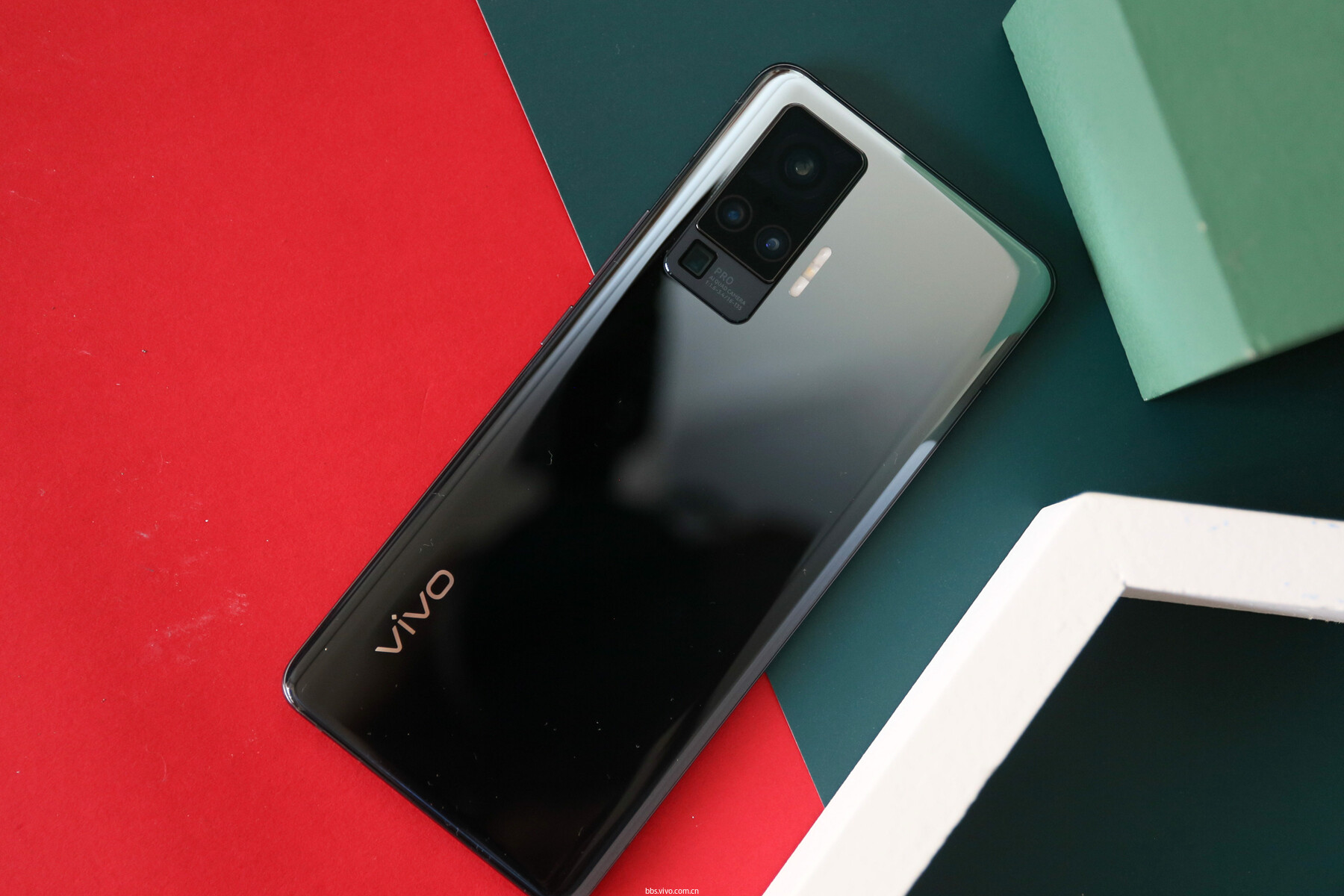 试试x50#真机上手:知道它"稳",但没想到会超出这么多!