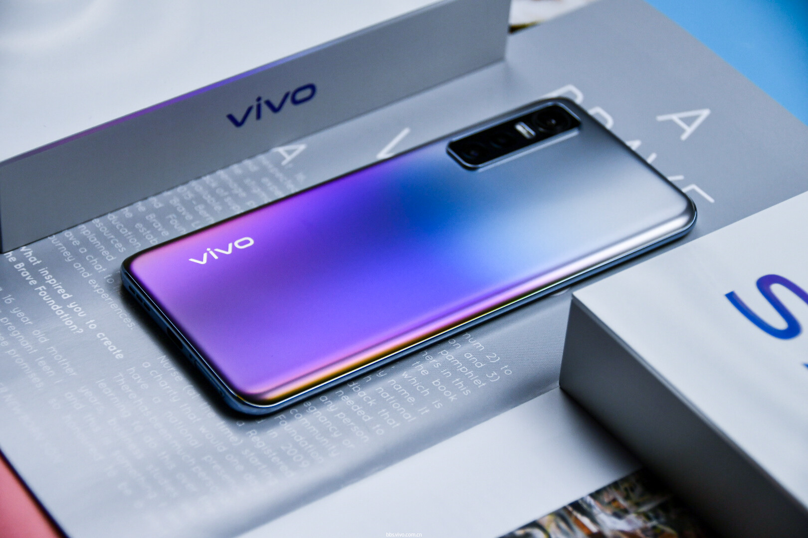 vivo s7e开箱图赏:镜面美学之光幻砂星海